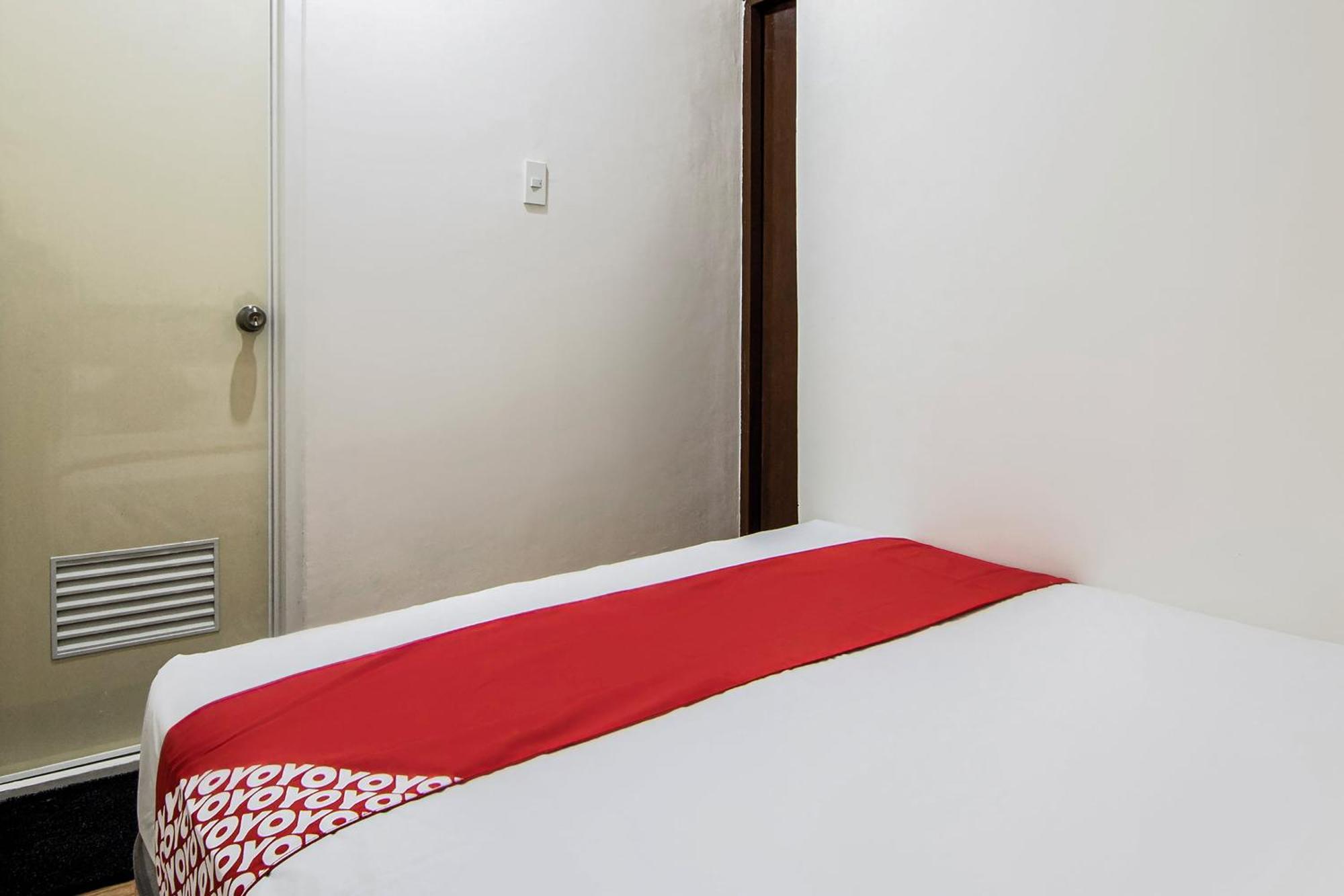 Oyo 431 Apollo 11 Apartelle Pasay Eksteriør billede
