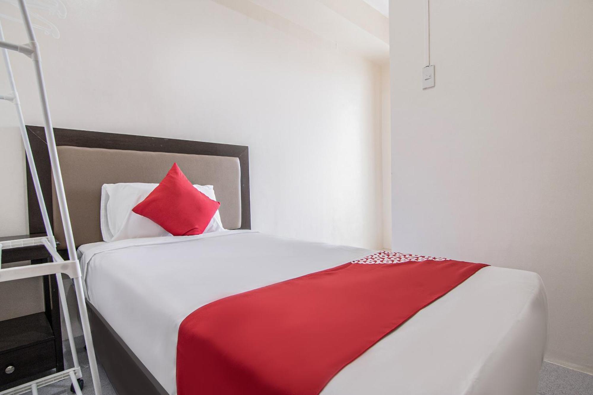 Oyo 431 Apollo 11 Apartelle Pasay Eksteriør billede
