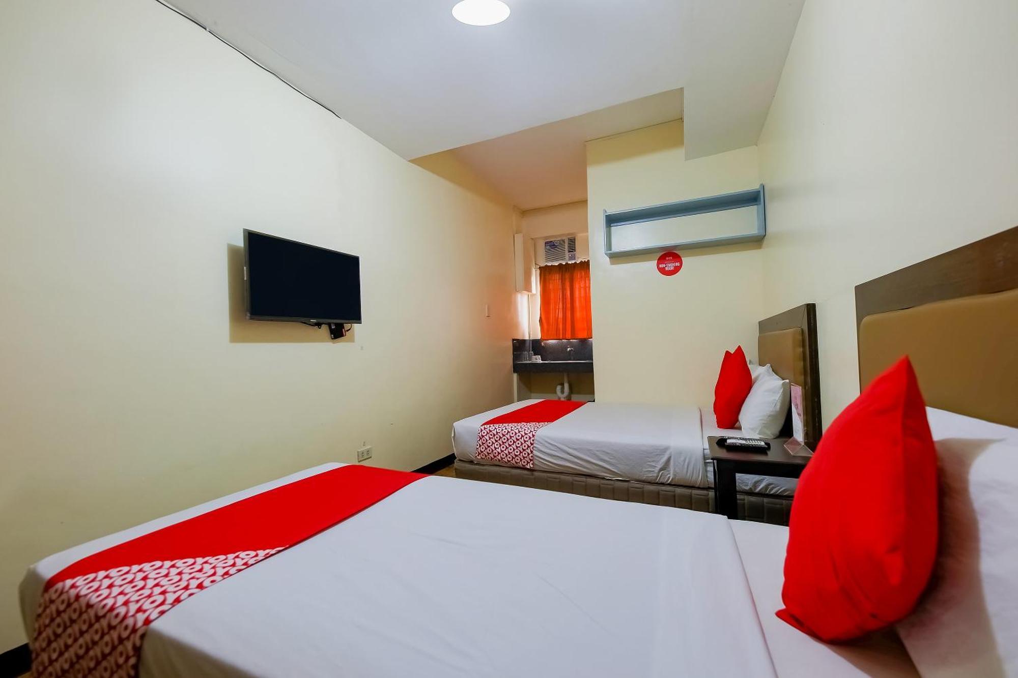Oyo 431 Apollo 11 Apartelle Pasay Eksteriør billede